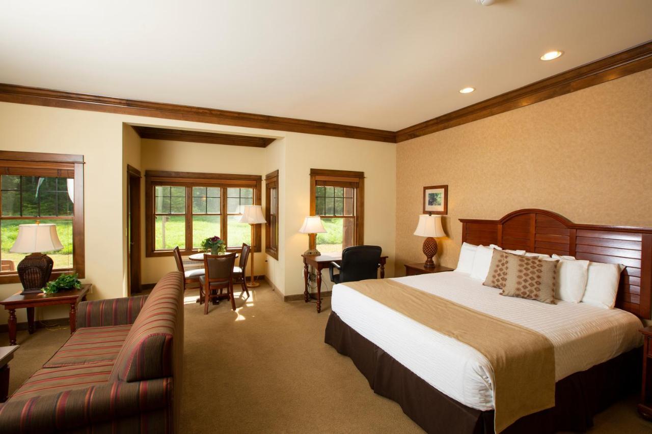 The Rockwell Lake Lodge Luther Екстериор снимка