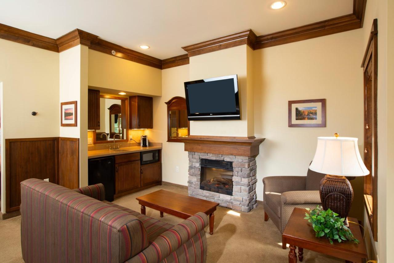 The Rockwell Lake Lodge Luther Екстериор снимка