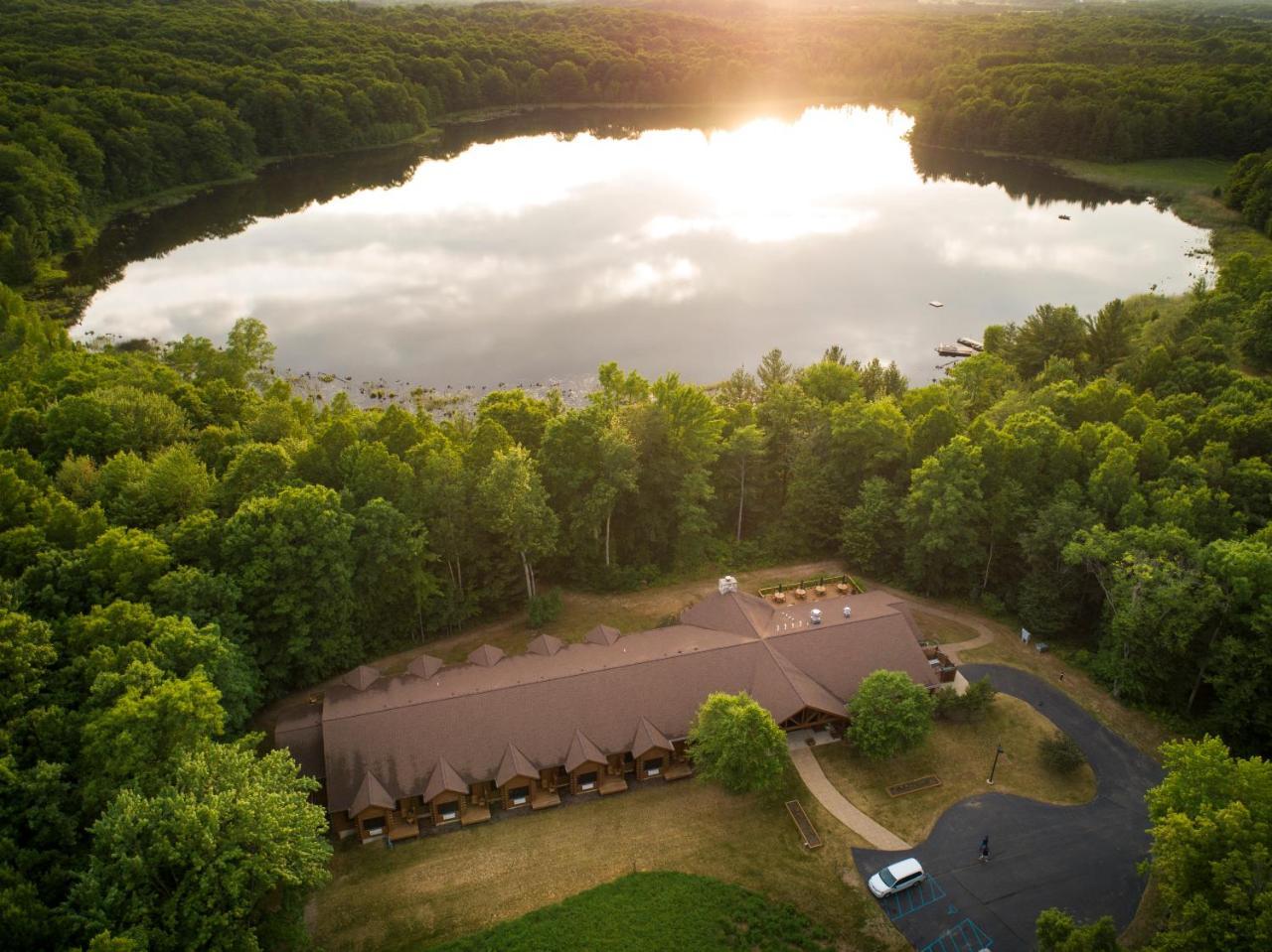The Rockwell Lake Lodge Luther Екстериор снимка